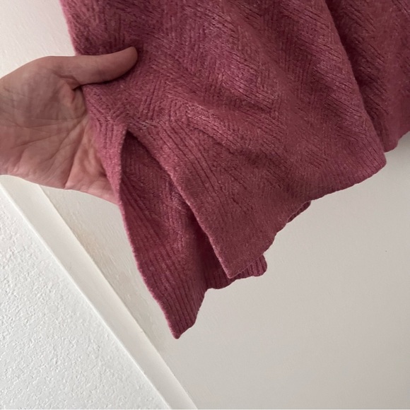 Chico’s 3 Herringbone V-Neck Tunic Knit Sweater Rose Pink XL - Picture 5 of 11